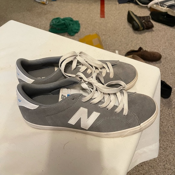 New Balance shoes - Picture 3 of 3